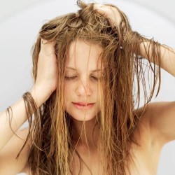 oily-hair-care-at-home[1]